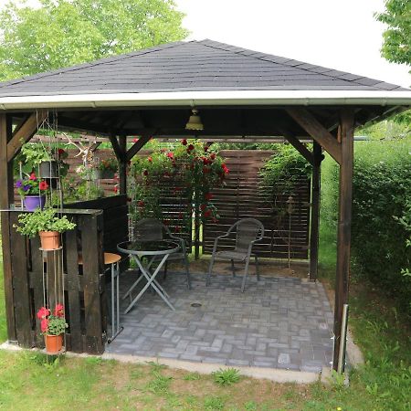 Ferienwohnung Nordstadt Форст Екстериор снимка